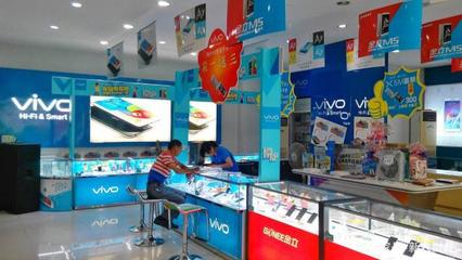 实体手机店 靠什么在数字化时代存活？